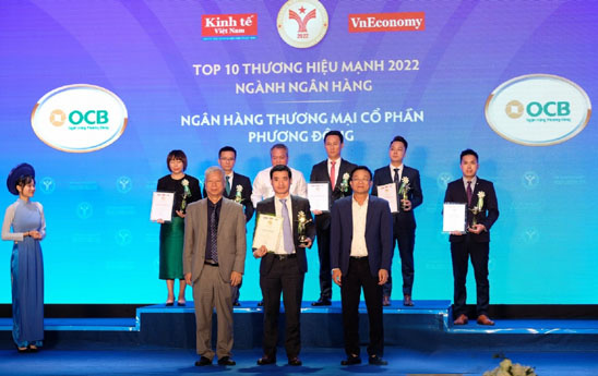 OCB được vinh danh trong Top 10 thương hiệu mạnh ngành Ngân hàng 2022
