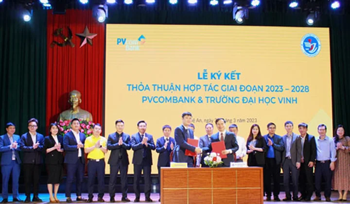 PVcomBank hợp tác toàn diện với trường Đại học Vinh