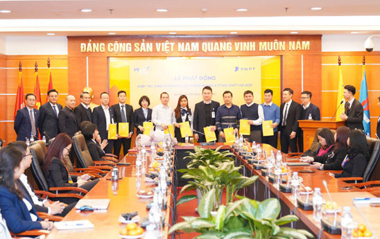 PVcomBank và Trung tâm kinh doanh VNPT Hà Nội tổ chức phát động chương trình hợp tác