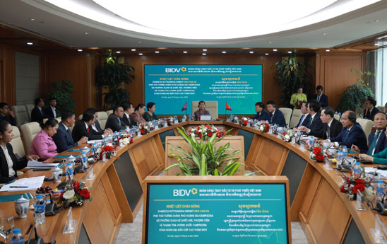 Phó Thủ tướng Chính phủ Hoàng gia Campuchia Men Sam An thăm và làm việc tại BIDV