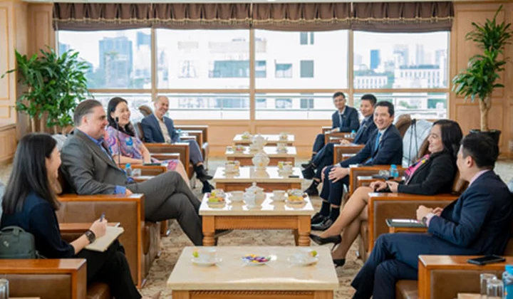 Sacombank gặp gỡ Tập đoàn IBM bàn về đẩy mạnh chuyển đổi số