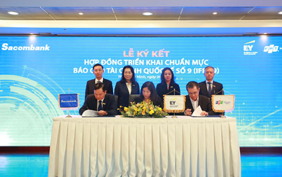 Sacombank ký kết hợp đồng triển khai IFRS 9