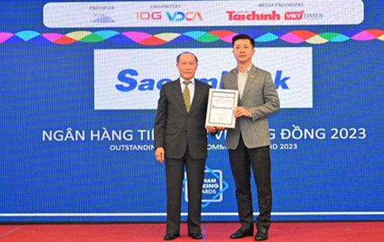 Sacombank nhận 02 giải thưởng tại diễn đàn Ngân hàng Bán lẻ Việt Nam