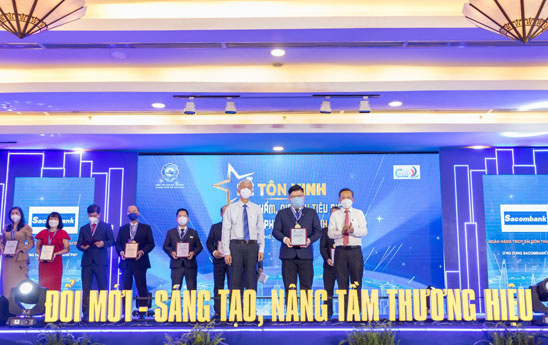 Sản phẩm dịch vụ của Sacombank liên tục được vinh danh qua các giải thưởng uy tín
