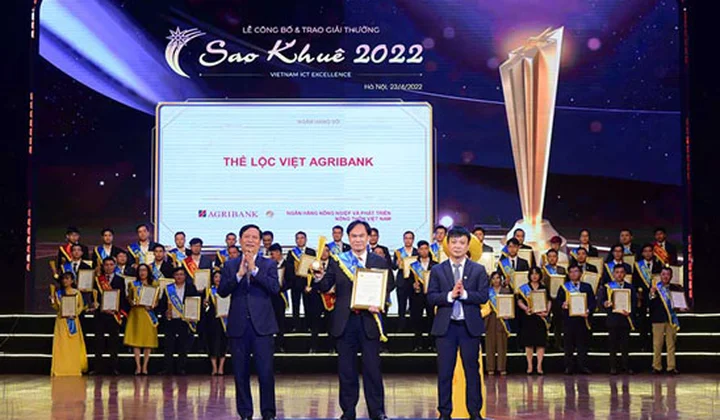 Thẻ Agribank Lộc Việt giành giải thưởng Sao Khuê 2022
