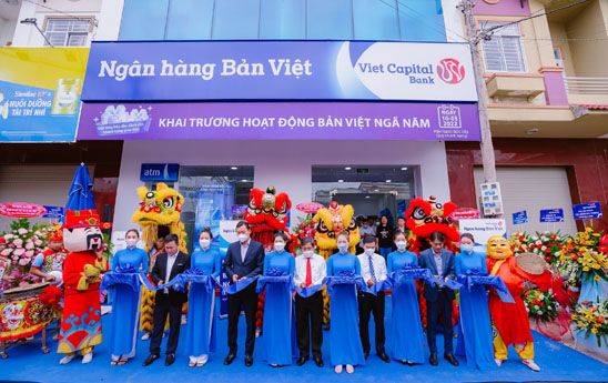 Viet Capital Bank khai trương liên tiếp 3 điểm giao dịch