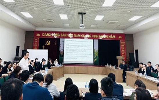 Vietcombank Hưng Yên đào tạo nghiệp vụ phát hành thẻ, mở và sử dụng, quản lý tài khoản cho cán bộ chi nhánh