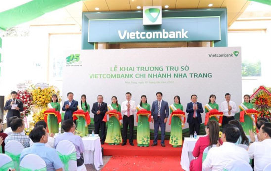 Vietcombank Nha Trang kỷ niệm 15 năm thành lập