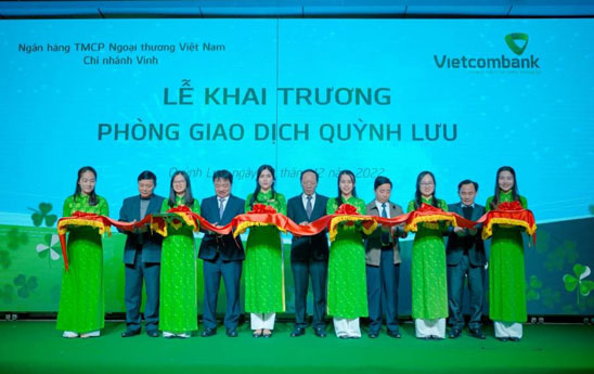 Vietcombank Vinh đã khai trương 2 phòng giao dịch mới