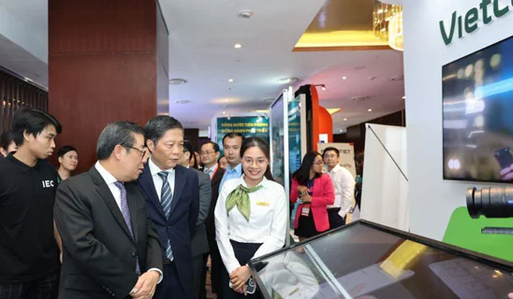 Vietcombank đồng hành cùng diễn đàn cấp cao “Ngành Ngân hàng chủ động và tiên phong tham gia cuộc Cách mạng công nghiệp lần thứ tư”