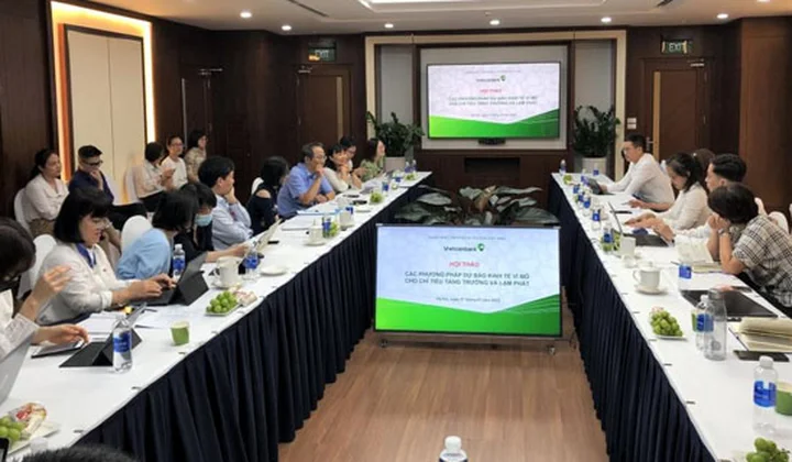 Vietcombank tổ chức Hội thảo về “Các phương pháp dự báo kinh tế vĩ mô cho chỉ tiêu tăng trưởng và lạm phát”