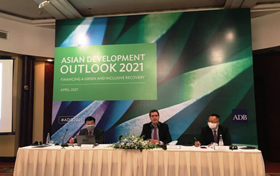 ADB dự báo tăng trưởng châu Á đang phát triển đạt mức 7% năm 2021