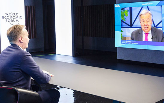 Ba vấn đề cấp bách để thoát khủng hoảng kinh tế toàn cầu và sức khỏe