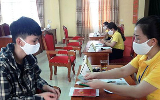 Bộ Tài chính đề xuất gói tín dụng hỗ trợ học sinh, sinh viên khó khăn mua máy tính học trực tuyến