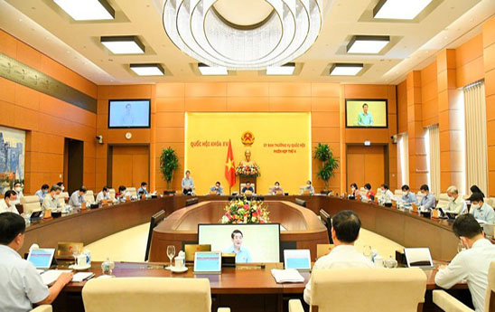 Cần có chương trình tổng thể để phục hồi, phát triển kinh tế