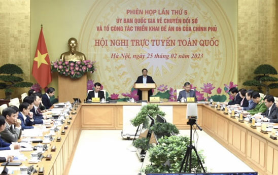 Chuyển đổi số cần đi trước, đón đầu, có phản ứng, giải pháp phù hợp trước các công nghệ mới