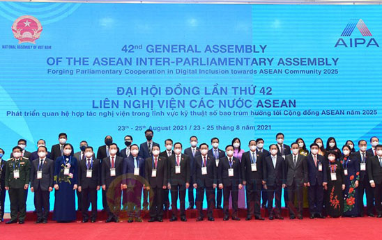 Cộng đồng ASEAN khẳng định tinh thần đoàn kết, chung tay ứng phó đại dịch