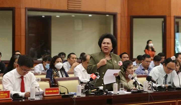 Doanh nghiệp ‘xếp hàng’ chờ vay vốn dưới áp lực lãi suất tăng cao
