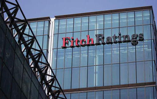 Fitch đặt Hoa Kỳ vào tình trạng triển vọng “tiêu cực”