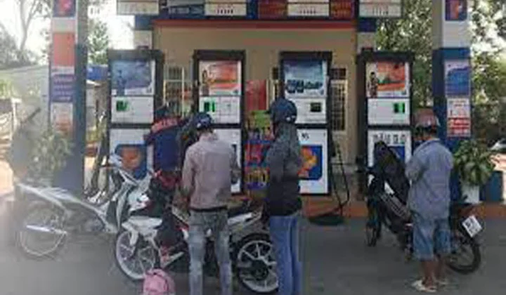 Ngân hàng Nhà nước yêu cầu các tổ chức tín dụng cấp đủ vốn cho doanh nghiệp kinh doanh xăng dầu