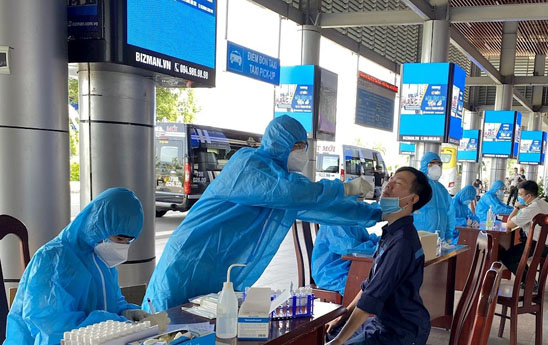 Ngân sách nhà nước đã chi 56,27 nghìn tỷ đồng cho phòng chống dịch và hỗ trợ người dân