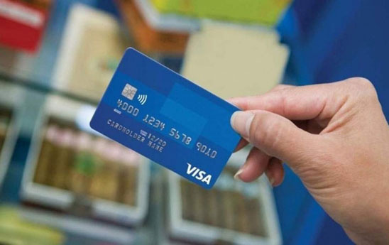 Anh ghi nhận mức tăng vay nợ thẻ tín dụng cao nhất trong 17 năm