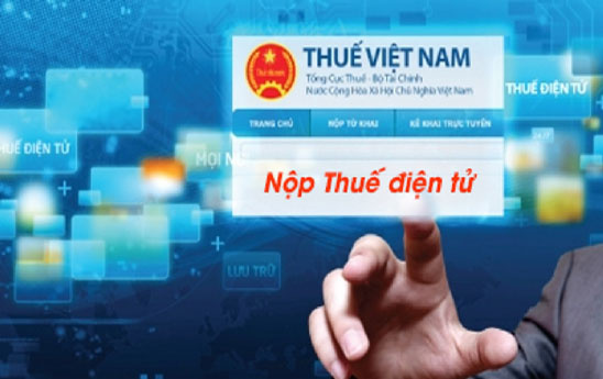 Hà Nội khuyến khích người nộp thuế thực hiện các thủ tục trực tuyến hoặc qua bưu điện