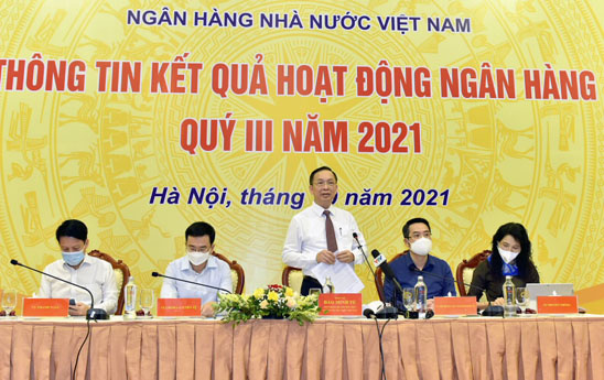 Hỗ trợ đà phục hồi kinh tế trong bối cảnh dịch bệnh vẫn diễn biến phức tạp