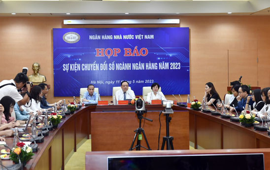 Họp báo công bố sự kiện chuyển đổi số ngành Ngân hàng năm 2023