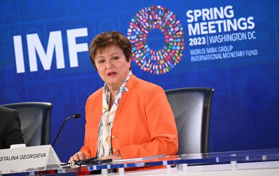 IMF cảnh báo lạm phát, lãi suất sẽ ở mức cao trong bối cảnh triển vọng tăng trưởng toàn cầu kém hơn