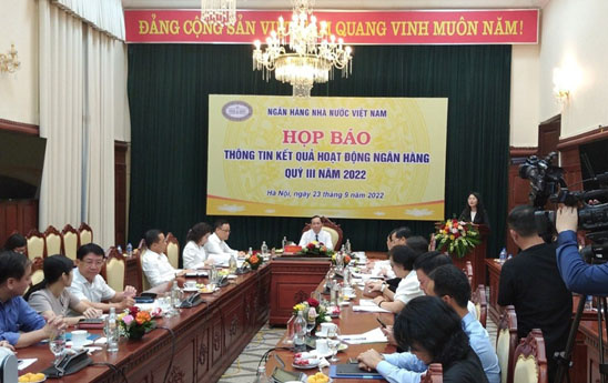 NHNN kêu gọi các ngân hàng thương mại giữ ổn định lãi suất cho vay
