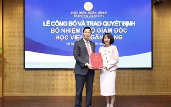 PGS.TS. Phạm Thị Hoàng Anh được bổ nhiệm giữ chức Phó Giám đốc Học viện Ngân hàng