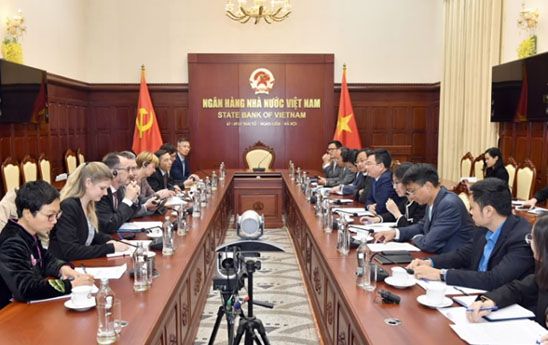 Phó Thống đốc Phạm Thanh Hà tiếp Giám đốc Chương trình Quốc gia, Cục Kinh tế liên bang Thuỵ Sỹ