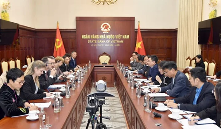 Phó Thống đốc Phạm Thanh Hà tiếp Giám đốc Chương trình Quốc gia, Cục Kinh tế liên bang Thuỵ Sỹ