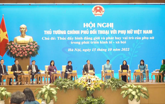 Tạo điều kiện phát triển toàn diện, phát huy vai trò, sự đóng góp của phụ nữ