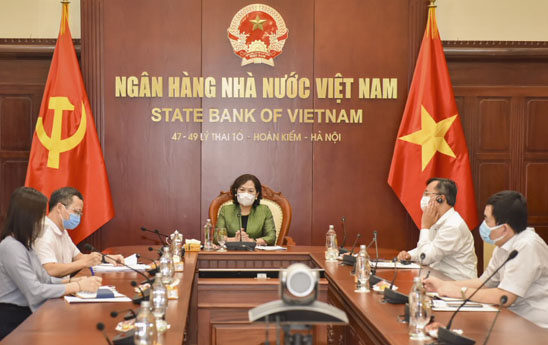 Thống đốc NHNN Nguyễn Thị Hồng điện đàm với Phó Chủ tịch ADB Ahmed Saeed