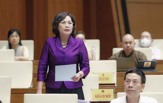 Thống đốc NHNN Nguyễn Thị Hồng trả lời chất vấn trước Quốc hội