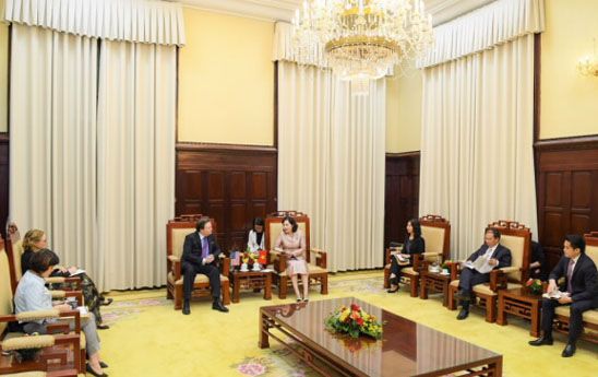 Thống đốc Nguyễn Thị Hồng tiếp Đại sứ Đặc mệnh toàn quyền Hoa Kỳ tại Việt Nam