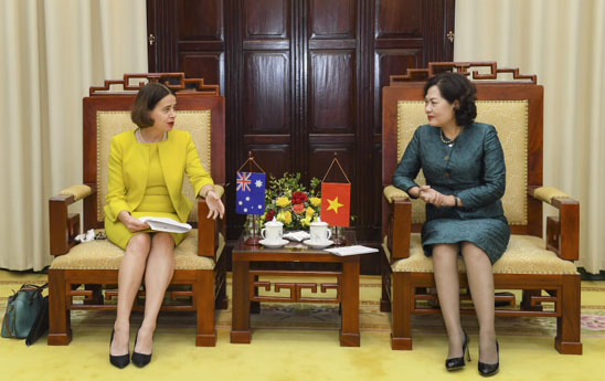 Thống đốc Nguyễn Thị Hồng tiếp Đại sứ Úc tại Việt Nam