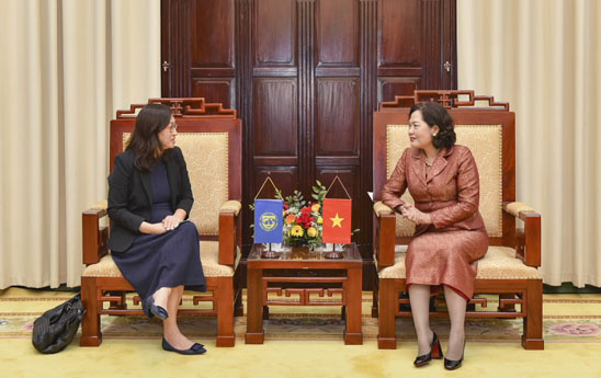 Thống đốc Nguyễn Thị Hồng tiếp xã giao Bà Rosemary Lim - Giám đốc điều hành Văn phòng Nhóm Đông Nam Á của IMF