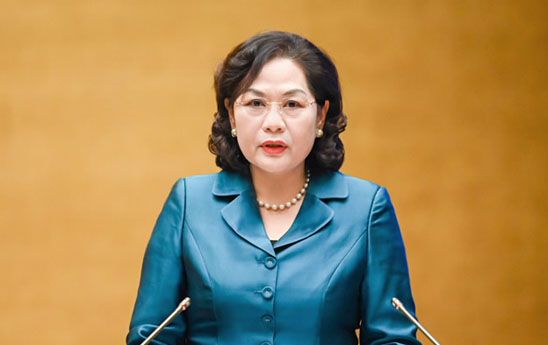 Thống đốc Nguyễn Thị Hồng trình bày Tờ trình dự án Luật Phòng, chống rửa tiền (sửa đổi)