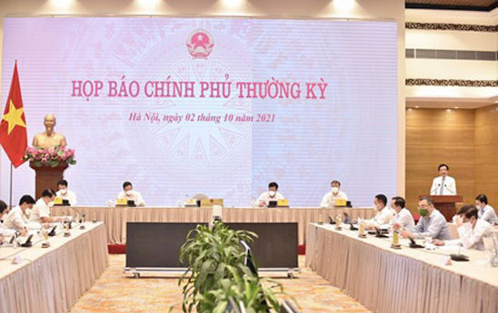 Trọng tâm là công tác phòng chống dịch và các giải pháp phát triển kinh tế xã hội cuối năm