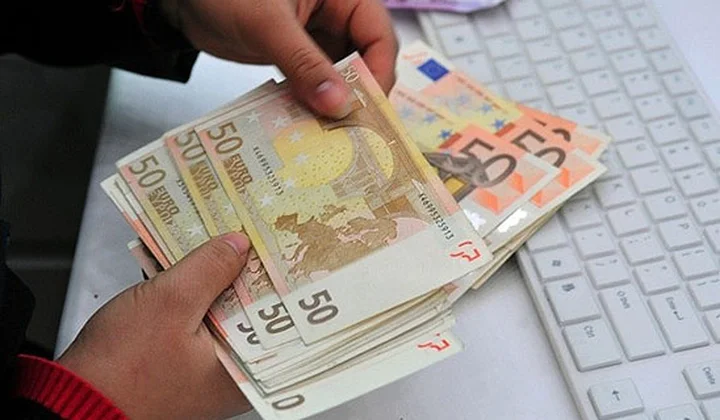 ECB tăng lãi suất thêm 0,25%