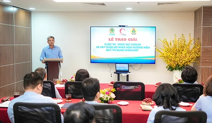 Hiệp hội Quỹ tín dụng Nhân dân Việt Nam trao giải cuộc thi sáng tạo slogan và xây dựng bộ nhận diện thương hiệu