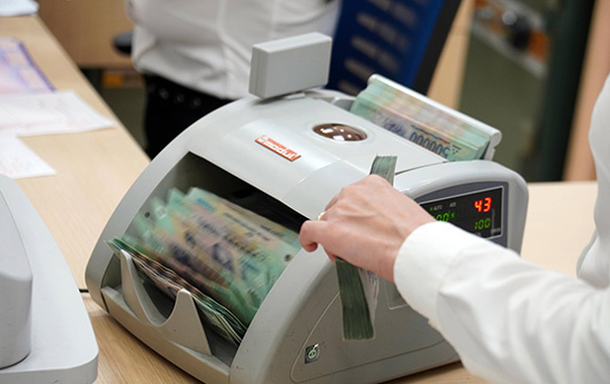 Nâng tỷ lệ sở hữu của nhà đầu tư nước ngoài tại các tổ chức tín dụng yếu kém