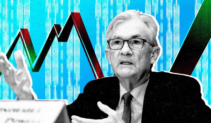 [Infographics] FED nâng lãi suất thêm 0,5 điểm %