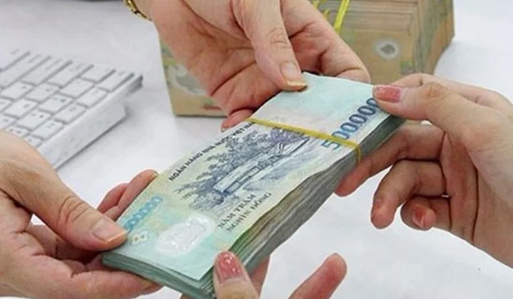 Công chức ngân hàng sẽ có 2 lần thay đổi lương trong năm 2023