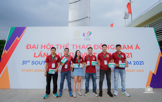 06 cán bộ của Agribank tham gia chạy đồng hành cùng giải marathon tại SEA Games 31
