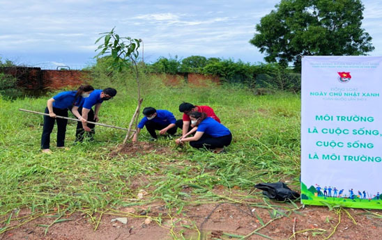 Agribank Nam TP Hồ Chí Minh ra quân "Ngày Chủ nhật xanh"