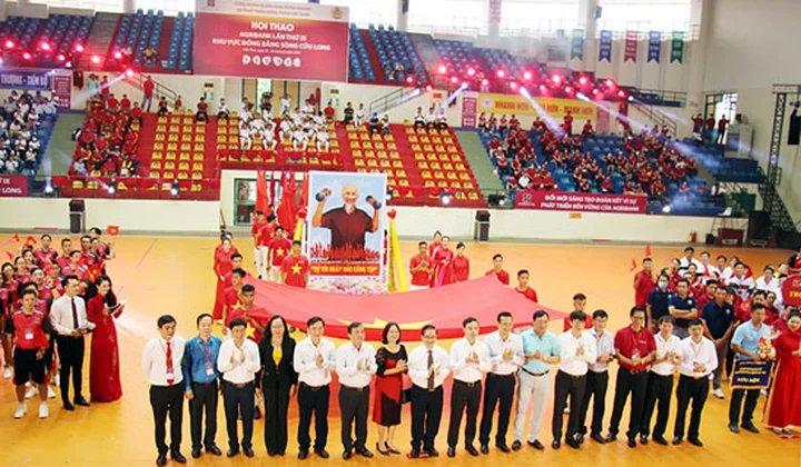 Agribank khai mạc Hội thao lần thứ 9 khu vực Đồng bằng Sông Cửu Long năm 2022